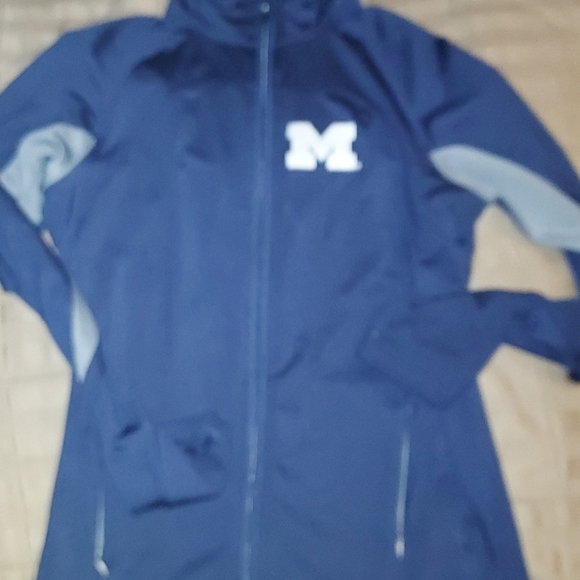 Jacket - Picture 3 of 3